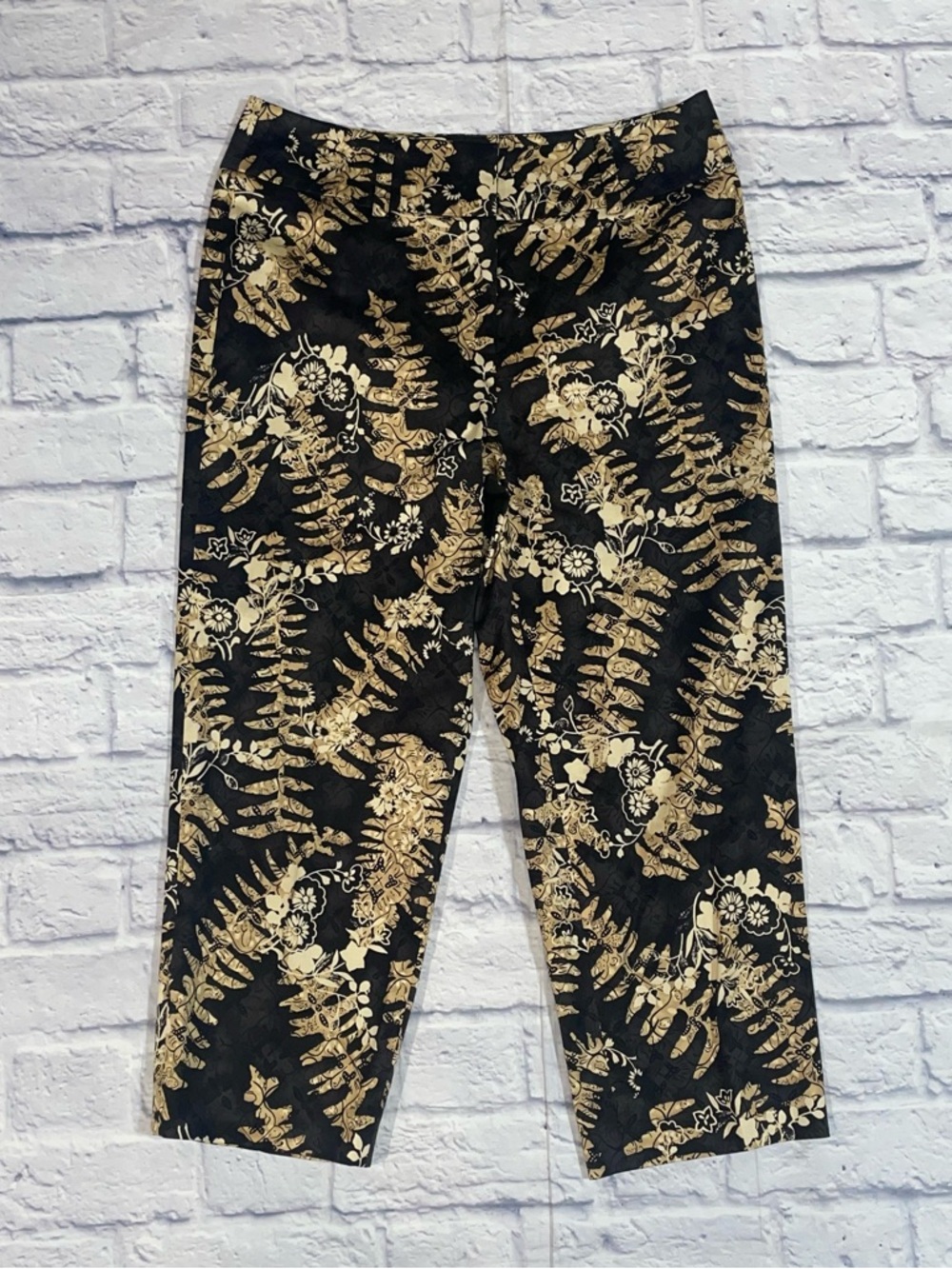 Talbots Black Gold Stretch Flat Front Capri Ankle Pants Size 8